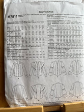 Load image into Gallery viewer, McCall&#39;s Pattern #7811   Size 6-8-10-12-14