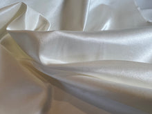 Load image into Gallery viewer, Snow White Radiance 55% Cotton 45% Silk.  1/4 Metre Price