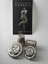 Load image into Gallery viewer, Steampunk Silver Metal Skull Button