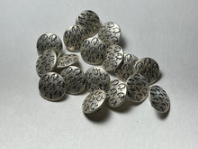Load image into Gallery viewer, 5/8" Silver Metal Tulip buttons  Blowout   Pkg of 12