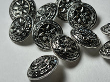 Load image into Gallery viewer, 7/8" Lightweight Floral Metal buttons  Blowout   Pkg of 12