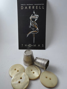 Ivory Glossy MOP Button