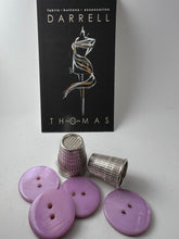 Load image into Gallery viewer, Lilac Glossy MOP Button