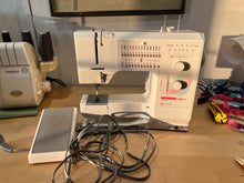 Load image into Gallery viewer, Bernina 1090S Sewing machine