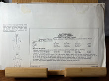 Load image into Gallery viewer, Kwik Sew Pattern #855  Size 4-6-8