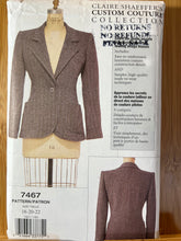 Load image into Gallery viewer, Vogue Sewing Pattern #7467 Size 18-20-22