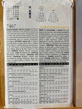 Load image into Gallery viewer, Vogue Sewing Pattern #7467 Size 18-20-22