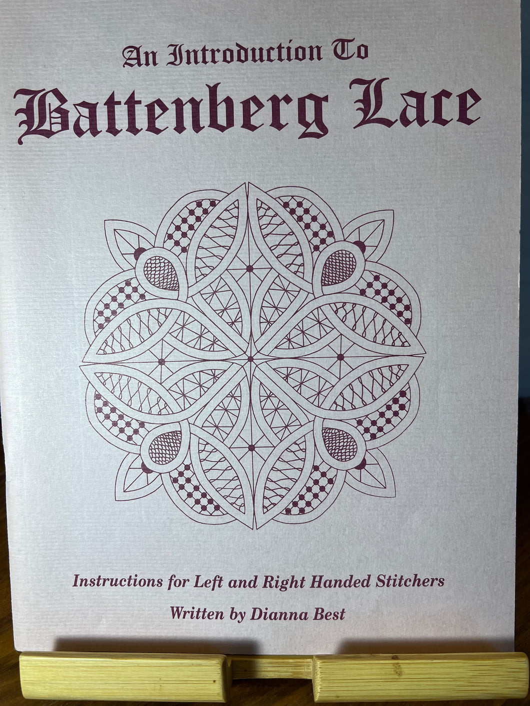 Introduction to Battenberg Lace making - Left & Right Hand