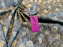 Load image into Gallery viewer, Queen Hera Liberty of London 100% Cotton Tana Lawn.   1/4 Metre Price