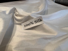 Load image into Gallery viewer, Winter White 100% Silk Dupioni.   1/4 Metre Price