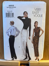 Load image into Gallery viewer, Vintage Vogue #9959 Size 12-14-16