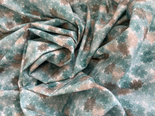 Load image into Gallery viewer, #1911 Aqua Daisies Digital Printed Italian 100% Cotton Shirting Remnant