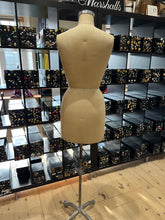 Load image into Gallery viewer, Authentic Professional Wolfe Dress form Size 14