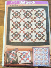 Load image into Gallery viewer, Butterick Pattern #5732 Quilt Pattern