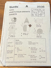 Load image into Gallery viewer, Burda Pattern #2538 Crafts Accessories Pattern