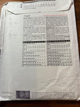 Load image into Gallery viewer, Rare Vogue #2569  Size 6-8-10