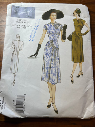 Vogue #2787  Size 12-14-16
