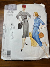 Load image into Gallery viewer, Vintage Vogue #2445  Size 6-8-10
