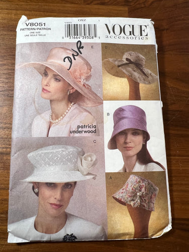 Vintage Vogue #8051  One Size