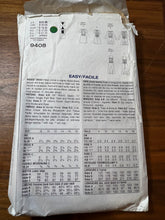 Load image into Gallery viewer, Vintage Vogue #9408  Size 14