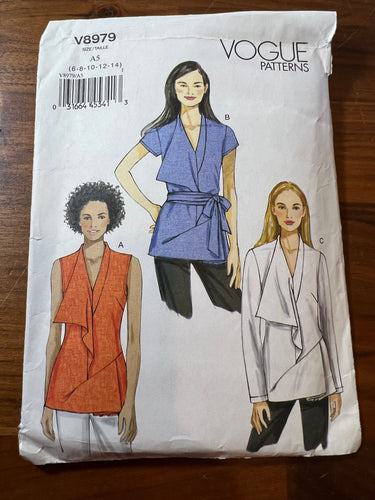 Vintage Vogue #8979 Size 6-8-10-12-14