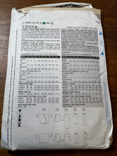 Load image into Gallery viewer, Vintage Vogue #8006 Size 8-10-12