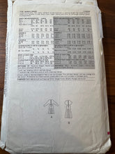 Load image into Gallery viewer, Vintage Vogue #7125 Size 8