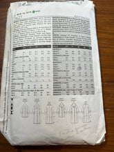 Load image into Gallery viewer, Vintage Vogue #7627 Size XSmall, Small, Medium
