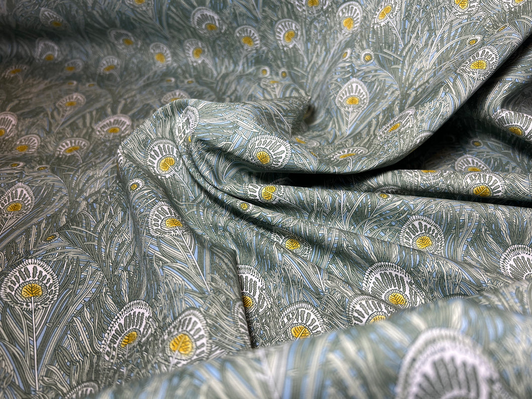 Mint Green Queen Hera Liberty of London 100% Cotton Tana Lawn.   1/4 Metre Price