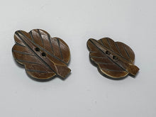 Load image into Gallery viewer, Small Leaf Carved Horn Price per Button
