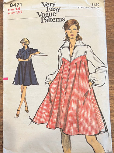 Vintage Vogue #8471  Size 14