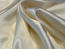 Load image into Gallery viewer, Ivory 100% Silk Charmeuse.      1/4 Meter Price