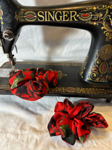 Red Roses 100% Silk Scrunchie