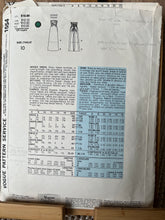 Load image into Gallery viewer, Rare Vintage Vogue Pattern #1554  Bellville Sassoon  Size 10