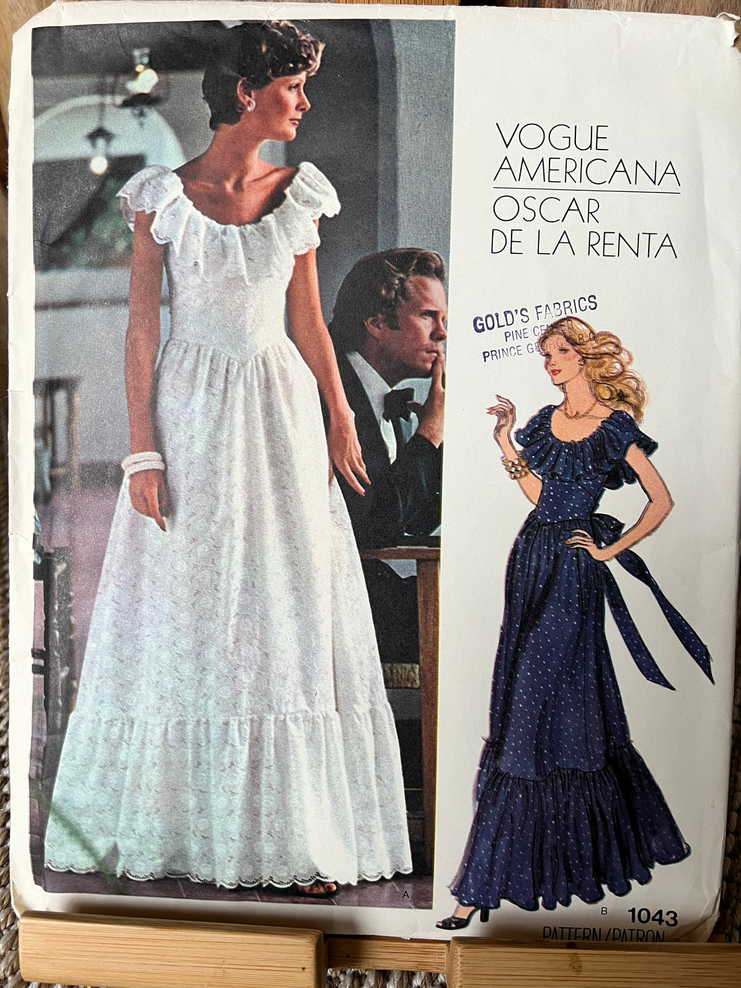 Rare Vintage Vogue Pattern #1043  Vogue Americana Oscar de la Renta  Size 10