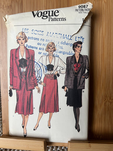 Vintage Vogue Pattern #9087  Size 10