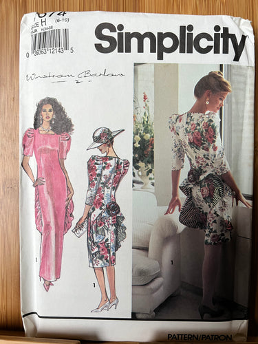Simplicity Pattern #7674  Size 6-8-10