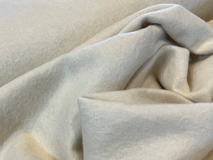 Ivory Blend 40% Wool 40% Alpaca 20% Nylon Coating  1/4 Metre Price