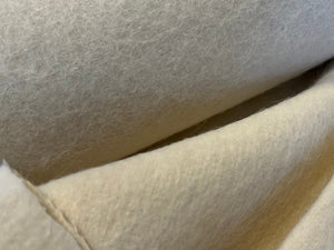 Ivory Blend 40% Wool 40% Alpaca 20% Nylon Coating  1/4 Metre Price