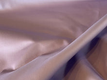 Load image into Gallery viewer, Lilac Italian 100% Cotton Shirting.    1/4 Metre Price