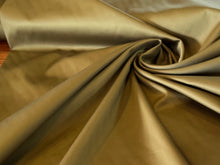 Load image into Gallery viewer, Moss Green Italian 100% Cotton Shirting.    1/4 Metre Price
