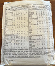 Load image into Gallery viewer, McCall's Sewing Pattern #6257 Size 10