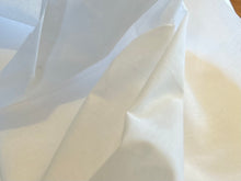 Load image into Gallery viewer, 30&quot; 100% Cotton Presto Fuse for Lightweight Fabrics - White