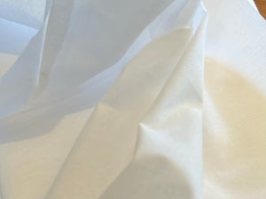 30" 100% Cotton Presto Fuse for Lightweight Fabrics - White