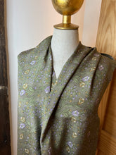 Load image into Gallery viewer, Vintage Green Floral 100% Silk Scarf