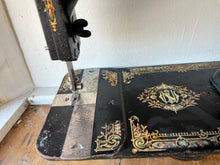Load image into Gallery viewer, Vintage New Williams sewing machine -  CIRCA 1901