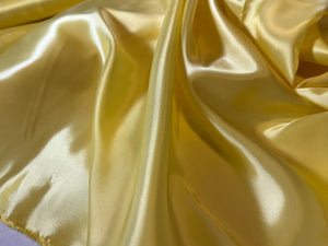 Designer Yellow Rose 100% Bemberg Lining.    1/4 Metre Price