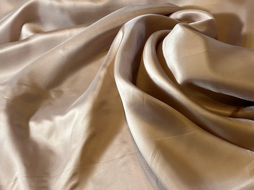Designer Chateau Rose 100% Bemberg Lining.    1/4 Metre Price