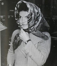 Load image into Gallery viewer, Vintage Astrologie Dies et Hore  100% Silk Scarf 50% off!  Only 1x Available