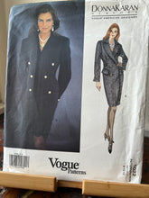 Load image into Gallery viewer, Vogue 1022 Size 8-10-12